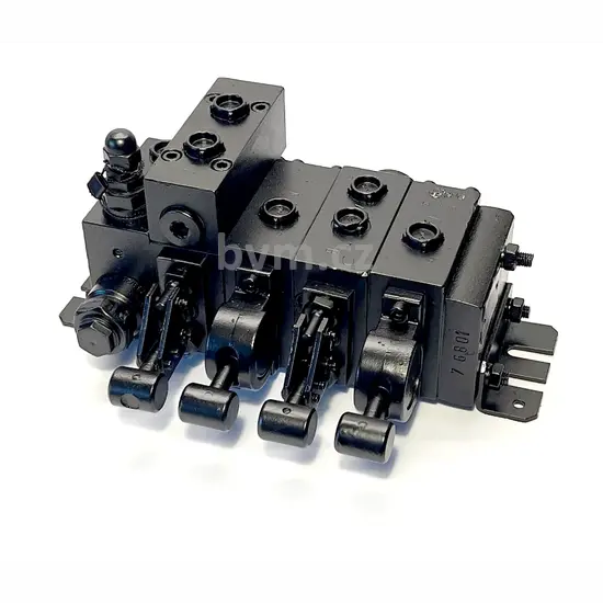 Rozvaděč hydrauliky Fortschritt E 514